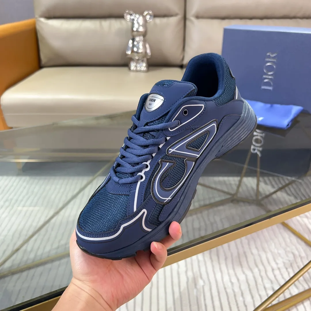 Men's Shoes💰P460💰【DIOR】Dior's new B30 low-top sneakers✅ are carefully made of gray mesh fabric and white technical fabric, decorated with reflective "CD30" graphic logo, and "DIO~B30" and "CD30" logos on the heel and tongue. An extra-light, sculpted rubber sole with signature accents adds style, while internal stretch details create ideal comfort. It can be matched with various casual styles to show a fashionable and modern sports style. Code number: 38-44 (45 can be customized)